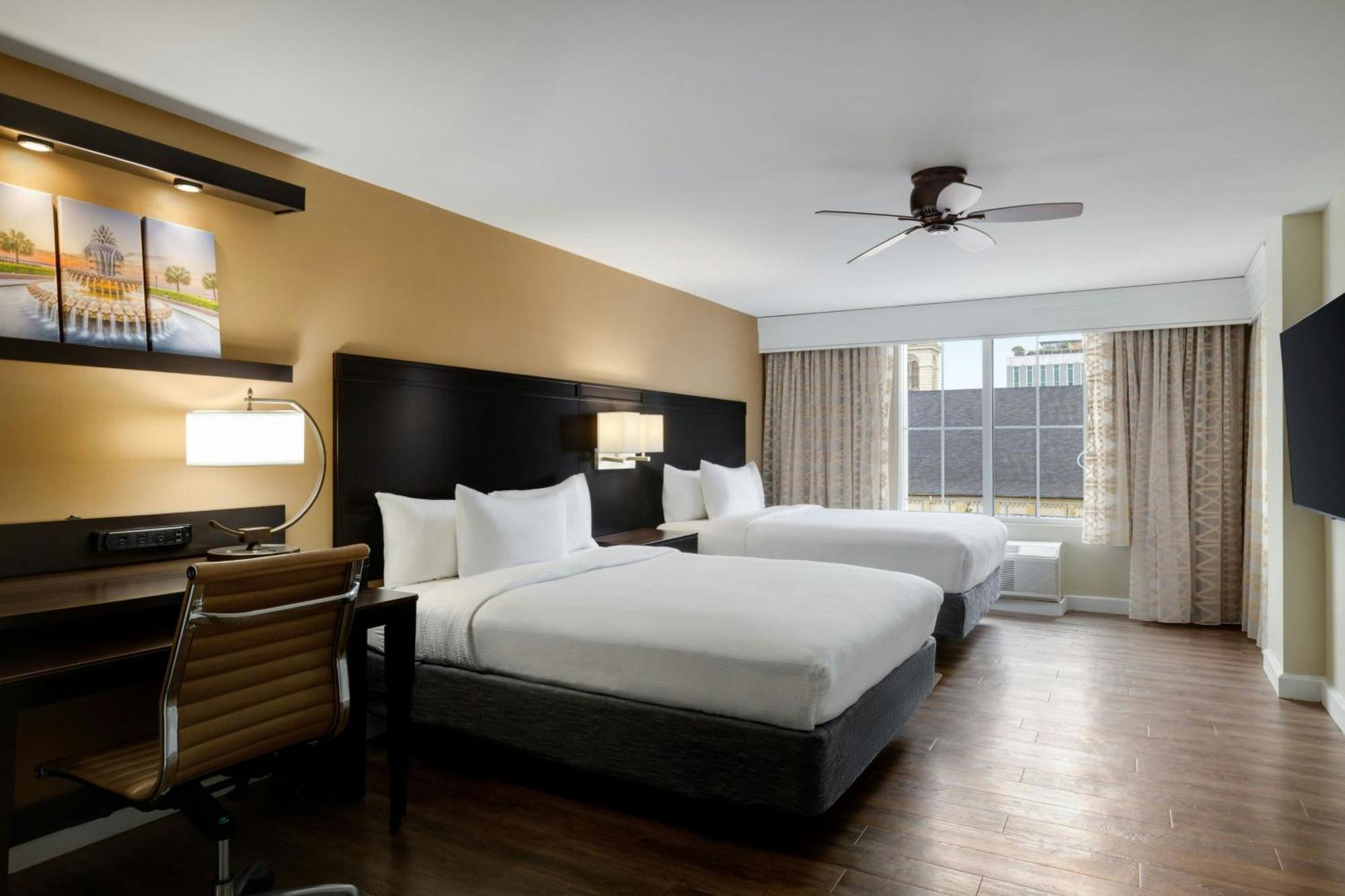 Hotel Courtyard By Marriott Charleston Historic District Exterior foto