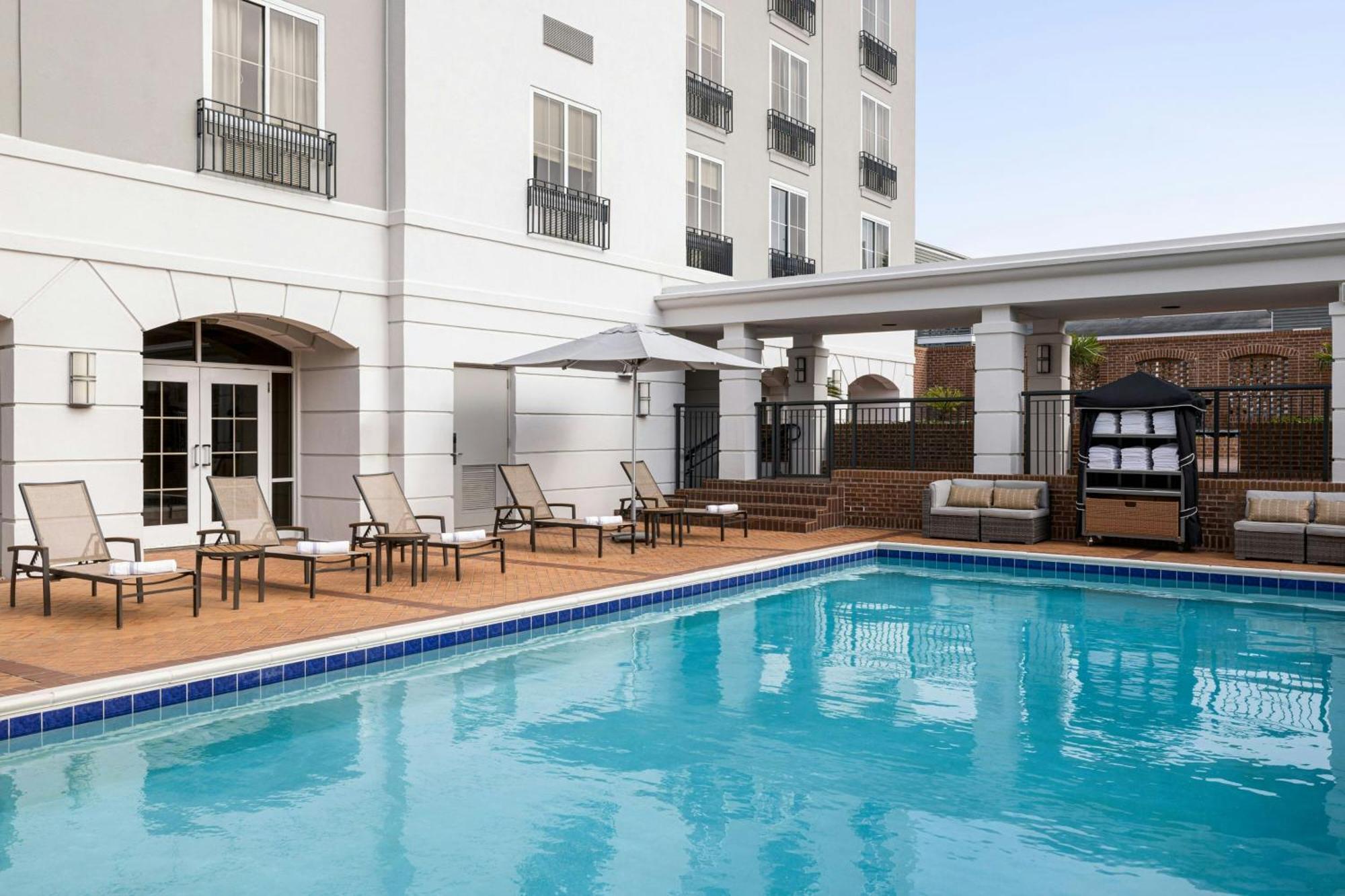 Hotel Courtyard By Marriott Charleston Historic District Exterior foto