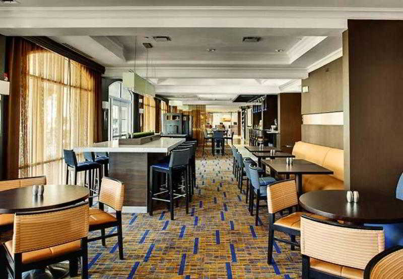 Hotel Courtyard By Marriott Charleston Historic District Exterior foto